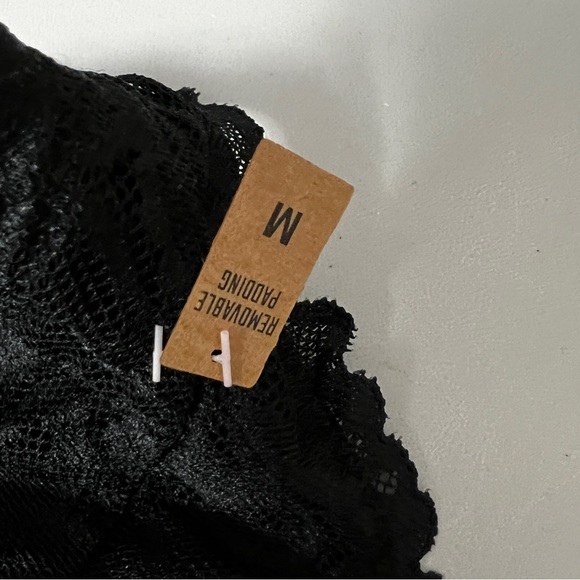 Victoria’s Secret Black Lace Halter Strap Bra New With Tags Size Medium - Picture 4 of 8